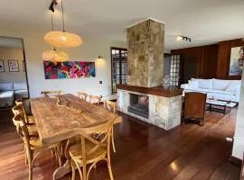 Casa 04 Vale Boa Vista - Casa Charmosa com 3 Suítes e Acesso à Área de Lazer Completa de Condomínio