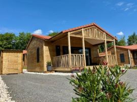 Le chalet de la Presquile, self catering accommodation in Giffaumont