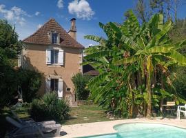 Villa EsquirHall, chambres d'hôtes, khách sạn ở Journiac