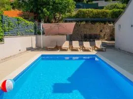 Villa Velaria with private pool