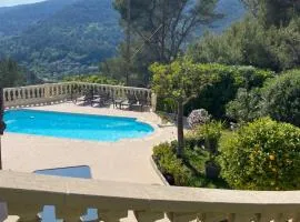 Charmante Villa à 15 min de Nice avec piscine