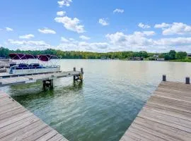 5 Mi to Lake Anna State Park Modern Family Home!