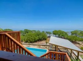 Infinite Sea - 3 bed 2 bath Upper Unit Caye Caulker