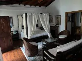 Casablanca Hotel Boutique Salamina