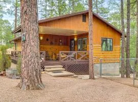 10 Mi to Show Low Pinetop-Lakeside Family Cabin!