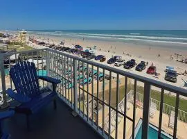 Beachside Condo - Oceanfront, Pool & Steps to Flagler