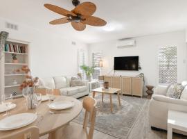 Rockingham Beach Breeze 2BR Retreat, Hotel in Rockingham