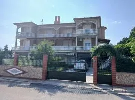 Artemis Villa