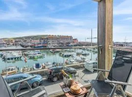 2 Bed in West Bay DC065