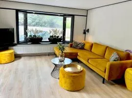Gezellig chalet met 2 slaapkamers aan bosrand