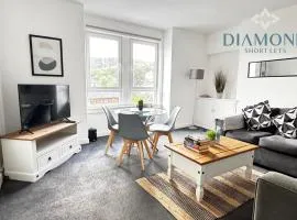 Cosy 2 Bed Flat in Great Location - Close to Gourock Bay, Pool and Gym nearby, Golf Club, Ferry, Supermarket, Restaurants