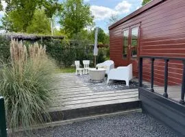 Gezellig chalet met 2 slaapkamers en zicht op het water