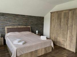 Casa Linda, hôtel à Curtea de Argeş