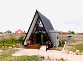 Cozy A-Frame Cabin Eco Stay by Nungwi Beach, tapak perkhemahan di Nungwi