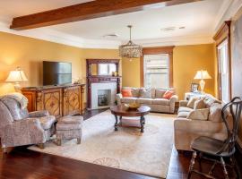 15 off Spring Special Mansion Pet-Friendly, hôtel à Clarion