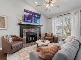 Relaxing 3-Bedroom Home Close to City Center