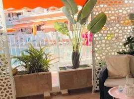 Apartment with terrace and pool, Los Cristianos