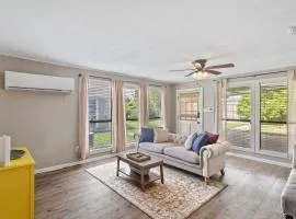 Downtown Cottage in Lake Charles LA