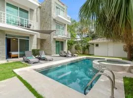 Pool Access, 2-Min Walk to Playa Potrero