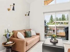 3BR Escape BBQ, Balcony, Near Banff & DT