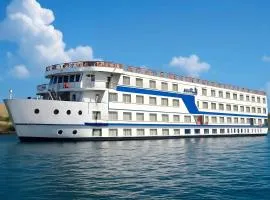 Royal Adventure Voyage Every Monday Wednesday & Friday from Aswan to Luxor 3 Nights