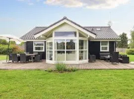 6 person holiday home in Væggerløse-By Traum