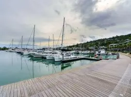 Waterside Luxe - Marina Terrace