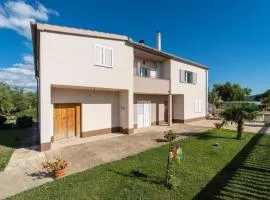 Apartments with parking space Radasinovci, Biograd - 24870
