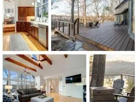 Exclusive Wooded Chalet w Magnificent River Views