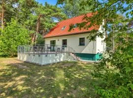 Beautiful Apartment In Altenkirchen With Wifi