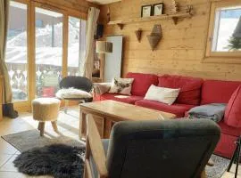 Appartement cosy 3 pièces avec balcon exposé sud, proche piscine et ski bus, idéal pour 4 personnes - FR-1-572-245