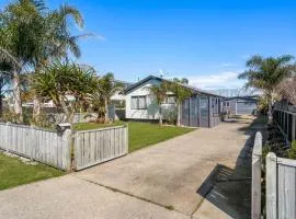 Arkhos - Whitianga Holiday Home