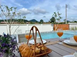Unchan Liveliness Pool Villa