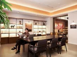M Village Hotel Thợ Nhuộm
