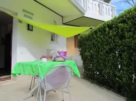 Villa with garden and beach place