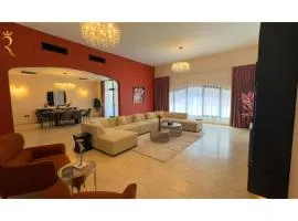 Al Danah Grande 5BR - Spacious Family Retreat Near Abu Dhabi Corniche & Parks