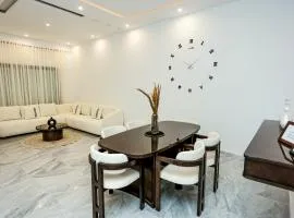 LUXURIOUS 3-Bedroom Apartment in Prime Location,Tunis