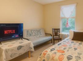 Bright Downtown Room Walk Everywhere Aurora Nearby, hotel v destinaci Whitehorse