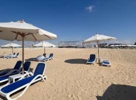 شاليه مميز - دايركشن وايت, Hotel in Zāwiyat al ‘Awwāmah