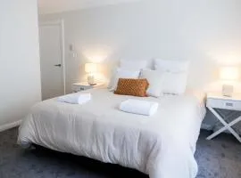 Ideal Family Home - Near Hospital Cadia & Sports