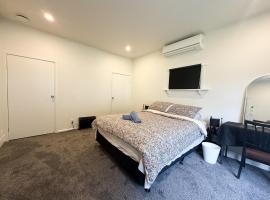 Spacious Surf-side 4 bedroom Retreat, hotel a Wellington