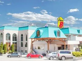 Super 8 by Wyndham Castlegar BC