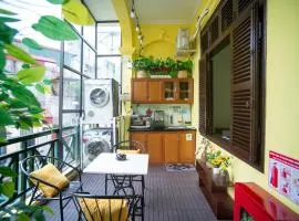 CozyPosy Premier Apartment