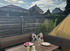 die Senfbude - wunderschöne Apartments für 4 Personen mit Terrasse & Stellplatz