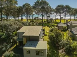 Pine Haven - Matarangi Holiday Home