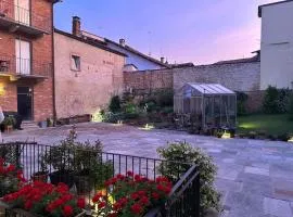 Recinto Nobili 4 - private parking vista cortile