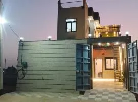 The Cozy Cluster Villa