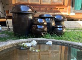 Eugene Hanok Stay, hotel en Seúl