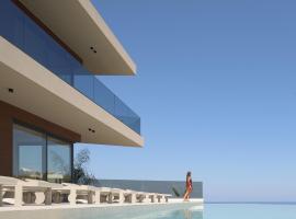 Ayeria Villa, Design Retreat by the Beach & Shops, By ThinkVilla, hotel in Panormos Rethymno