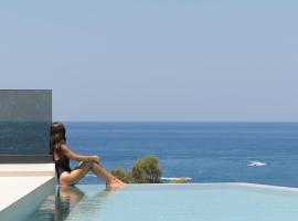 Ayeria Villa, Design Retreat by the Beach & Shops, By ThinkVilla, Hotel in Panormos